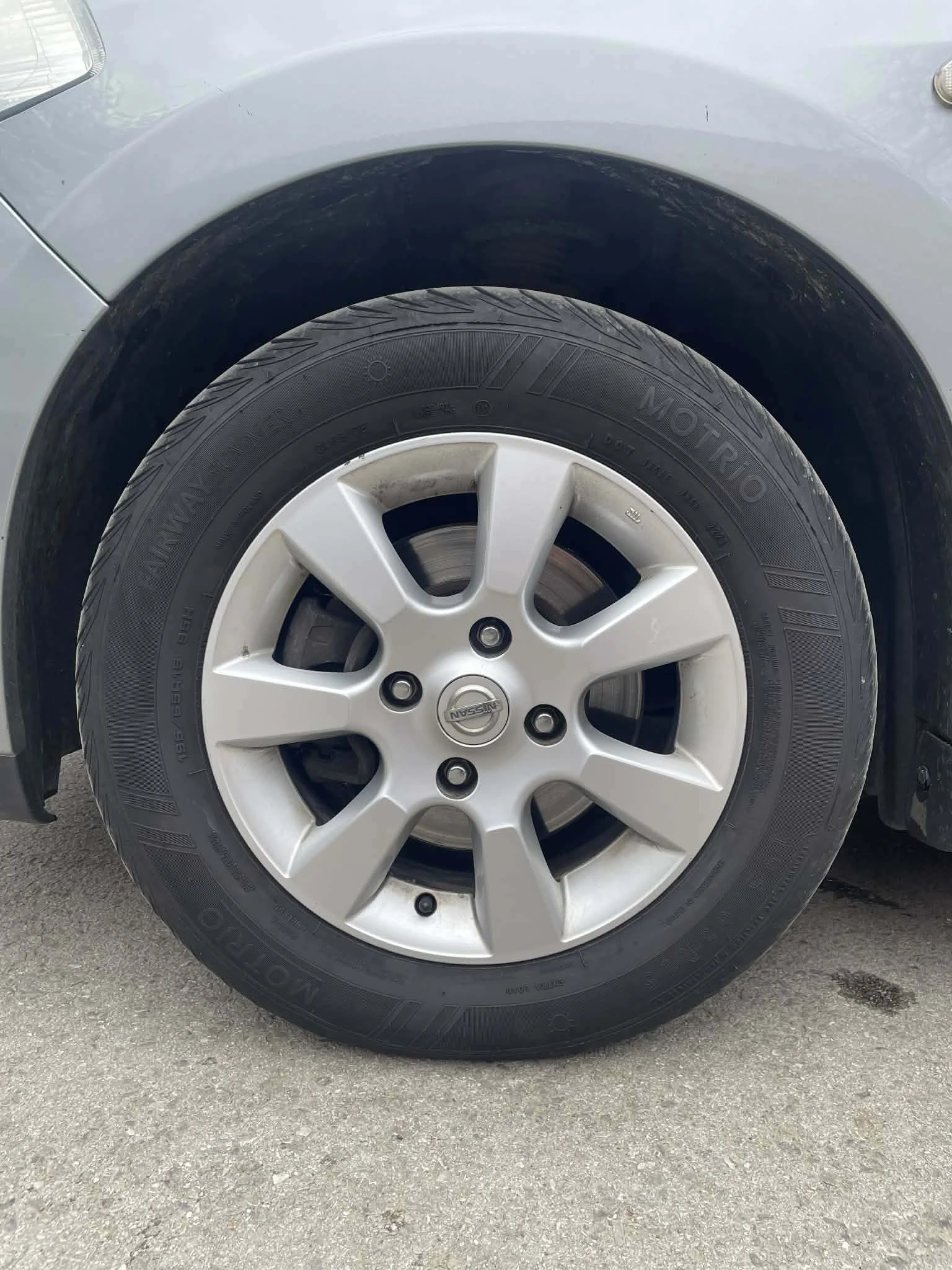 Nissan Tiida, снимка 14 - Автомобили и джипове - 54160061