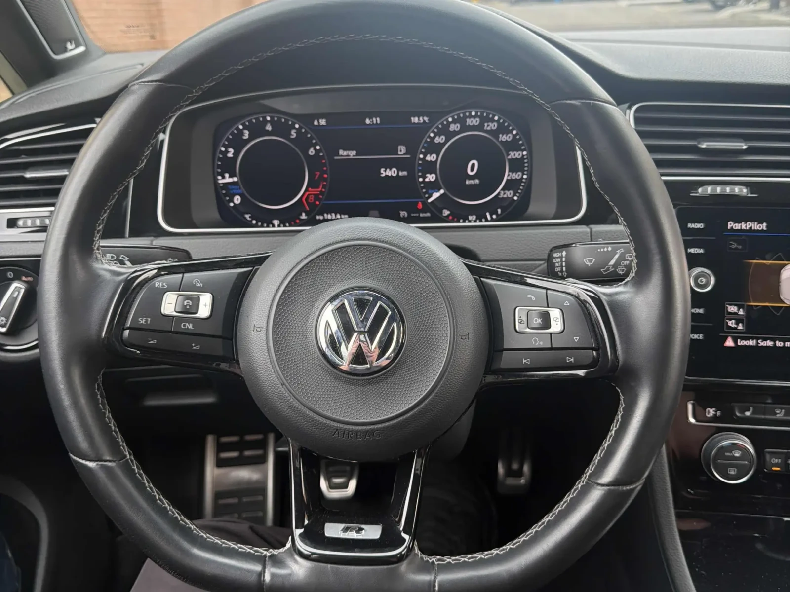 VW Golf * * CARFAX * * АВТО КРЕДИТ * * Цена до БГ * * , снимка 10 - Автомобили и джипове - 54496906