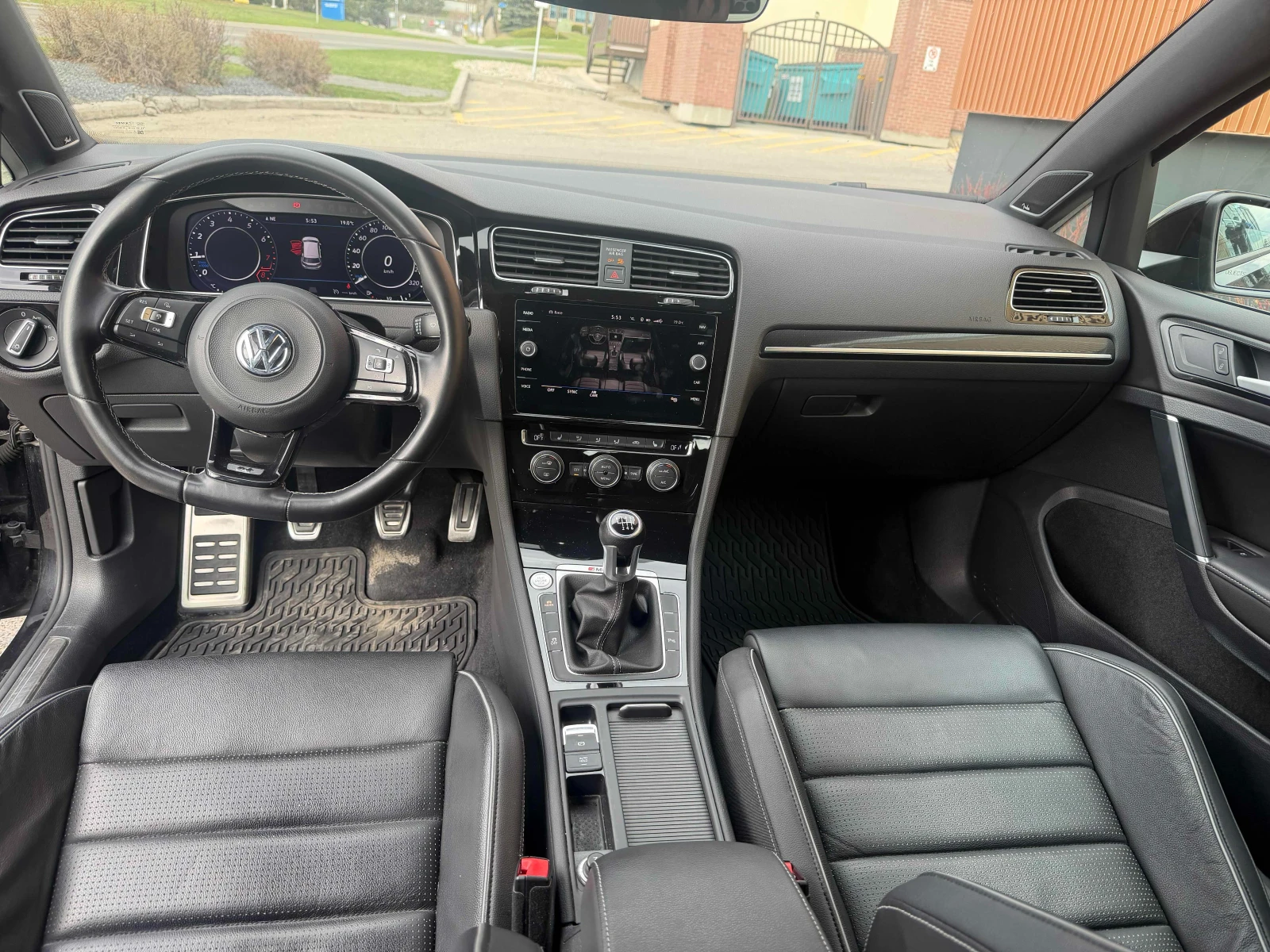 VW Golf * * CARFAX * * АВТО КРЕДИТ * * Цена до БГ * * , снимка 9 - Автомобили и джипове - 54496906