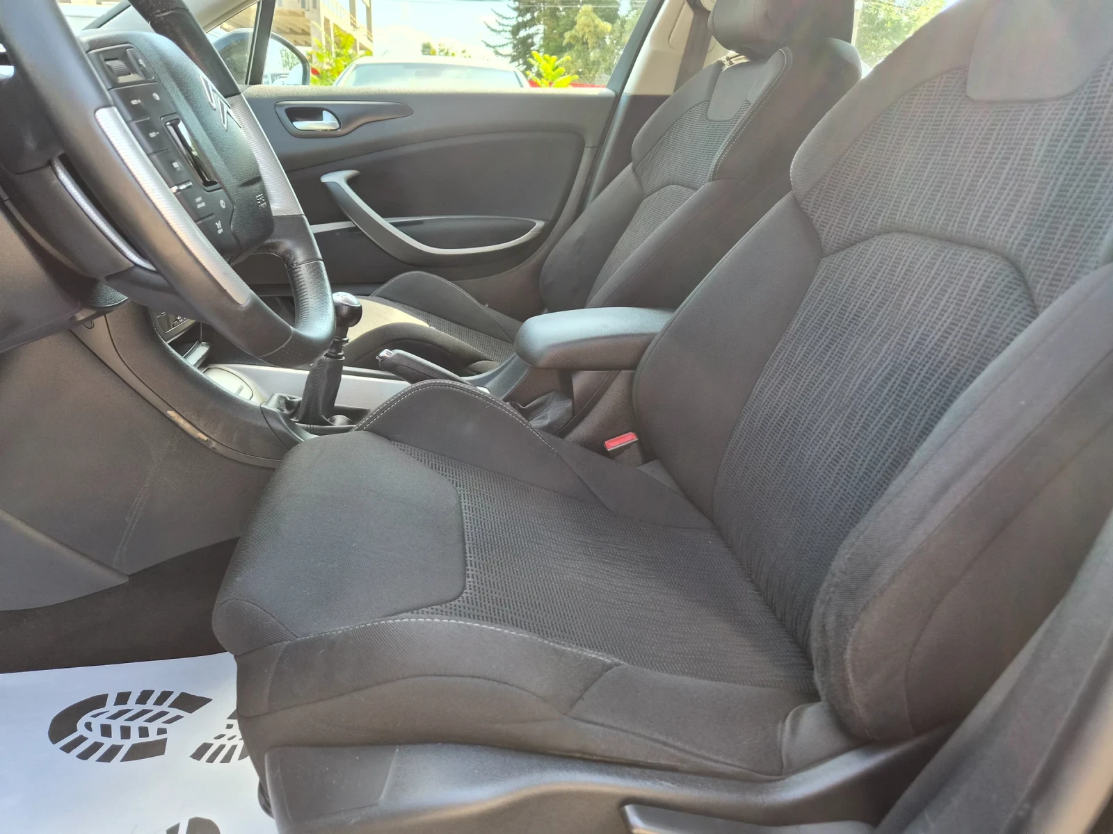Citroen C5 2.0 HDI-140k.s. NAVI, снимка 8 - Автомобили и джипове - 55075248