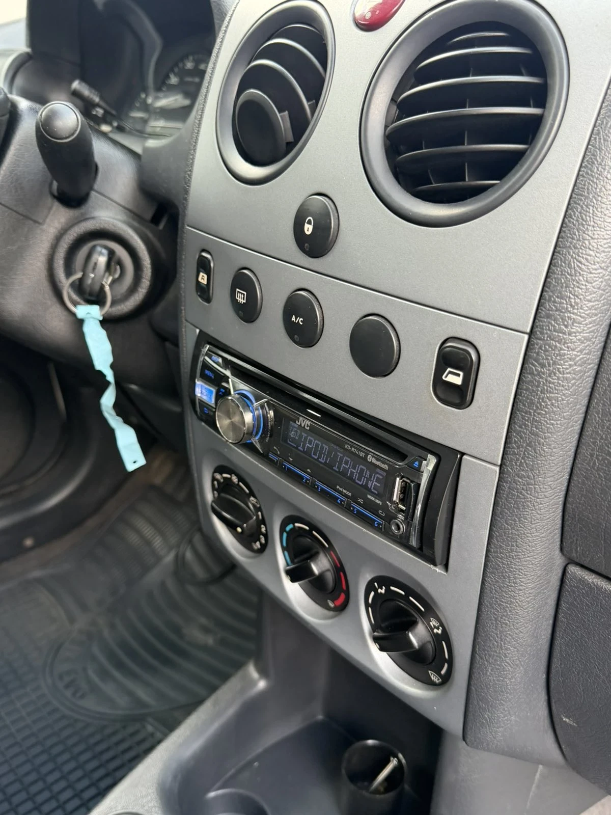 Citroen Berlingo 2008г в много добро състояние. 1.6HDI., снимка 12 - Автомобили и джипове - 55446872