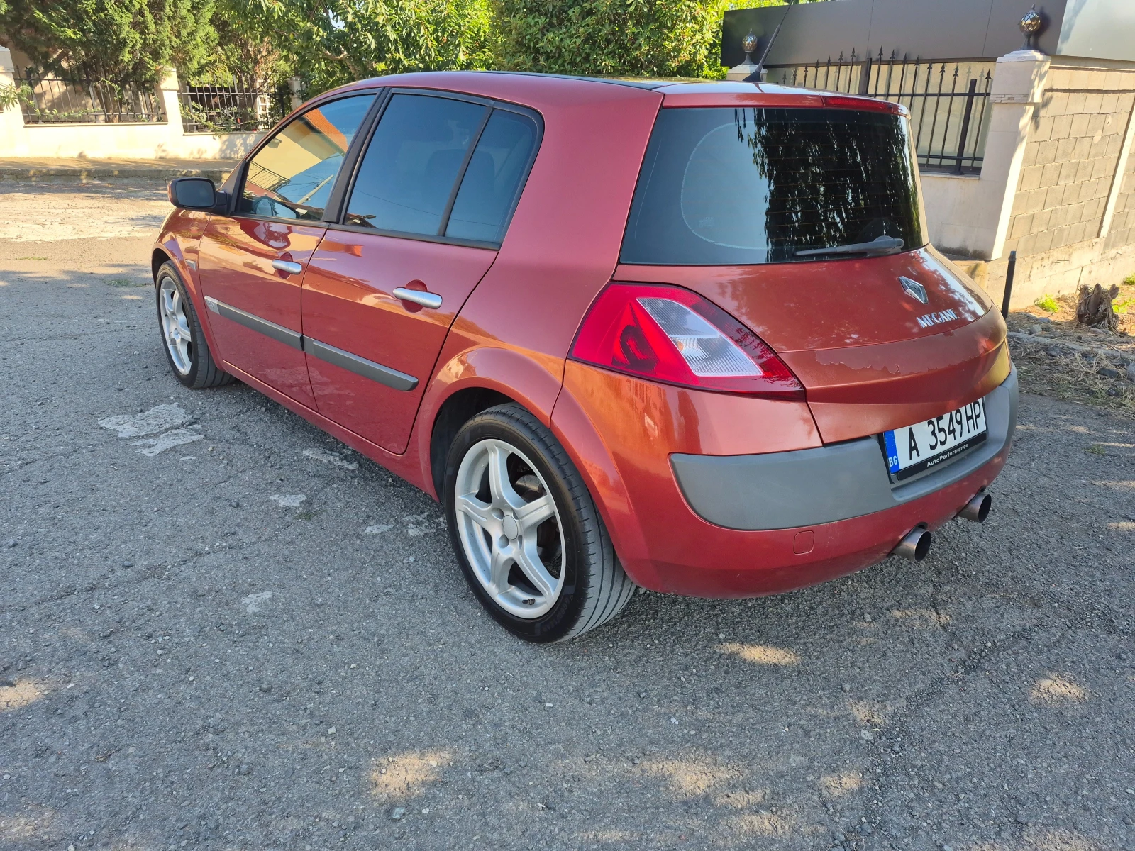Renault Megane 2.0T, снимка 5 - Автомобили и джипове - 55579149