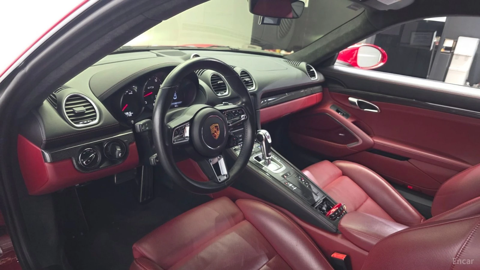 Porsche Cayman 2.5 GTS* КОЖА* ОБДУХВ* КАМЕРА* АВТОКРЕДИТ, снимка 8 - Автомобили и джипове - 55620065