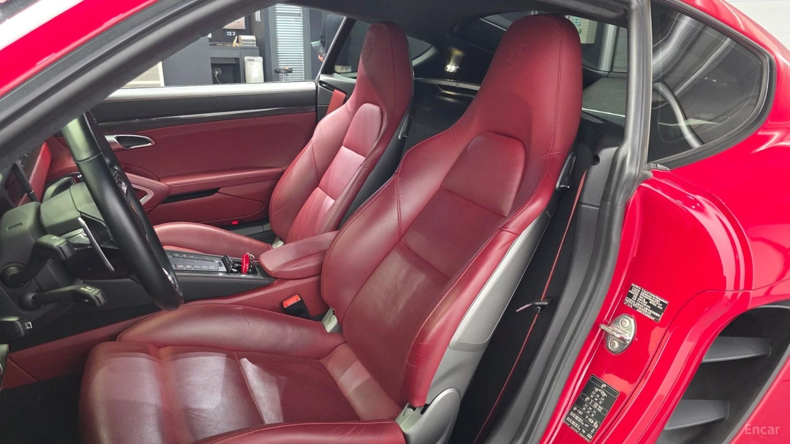 Porsche Cayman 2.5 GTS* КОЖА* ОБДУХВ* КАМЕРА* АВТОКРЕДИТ, снимка 10 - Автомобили и джипове - 55620065