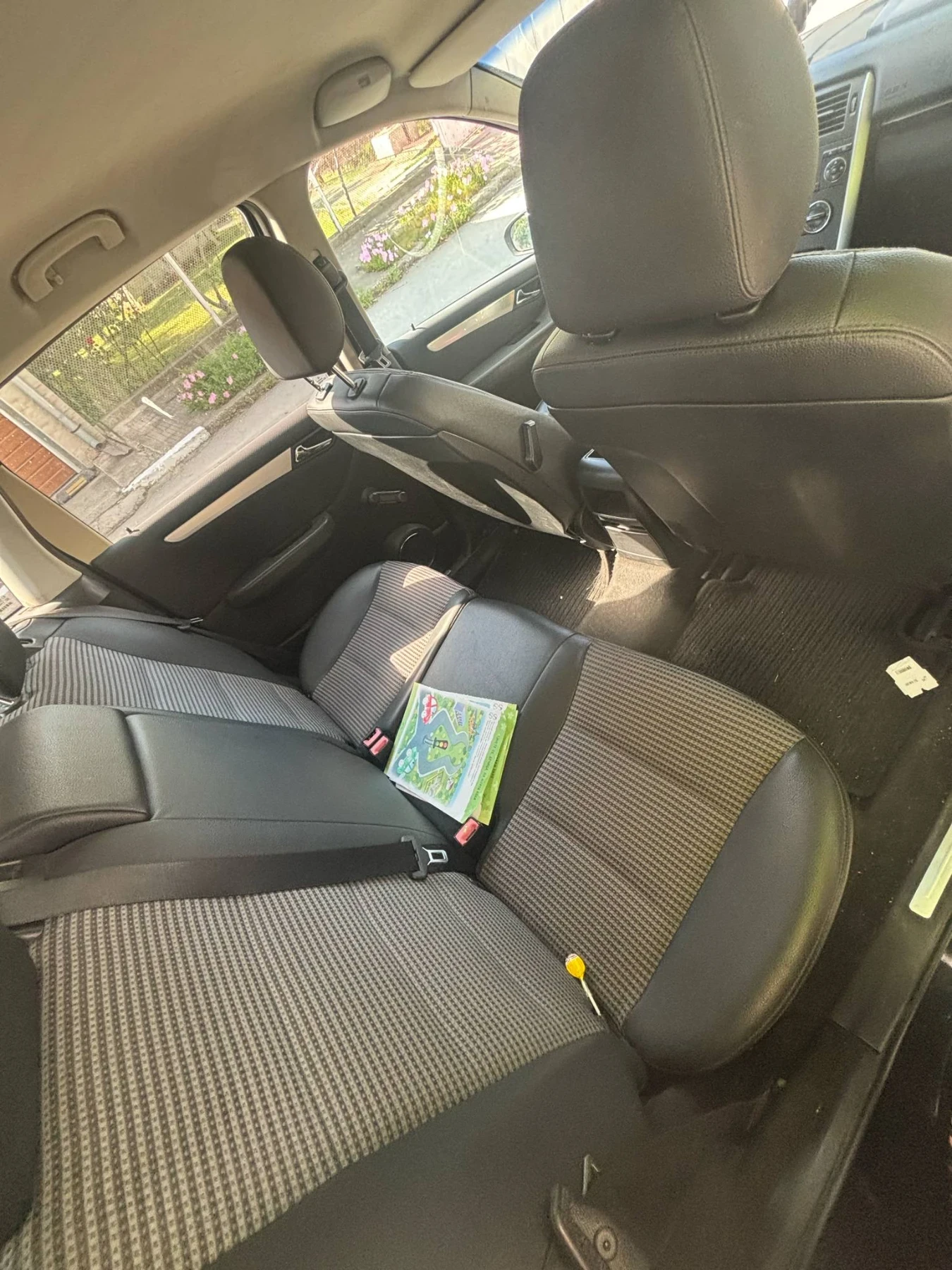 Mercedes-Benz B 180, снимка 6 - Автомобили и джипове - 55879164