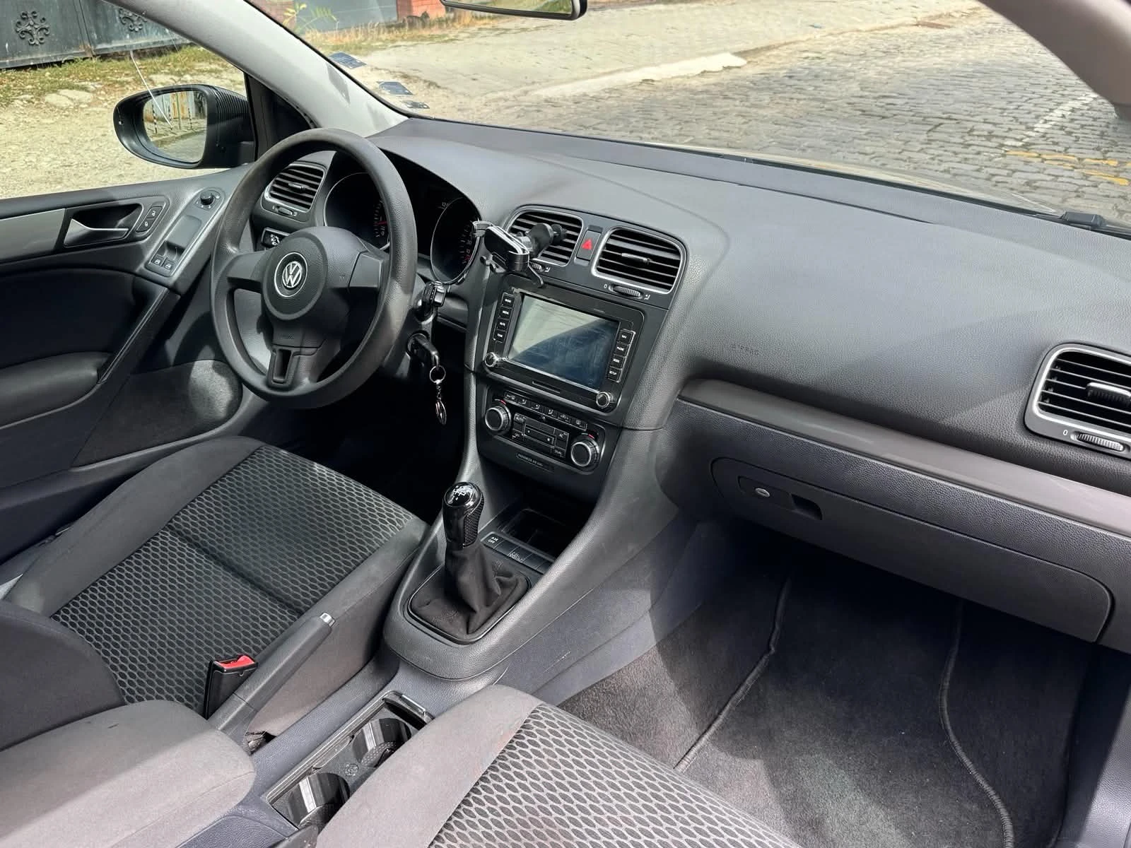 VW Golf 1.6 СТАРИЯ МОТОР, снимка 11 - Автомобили и джипове - 56085305
