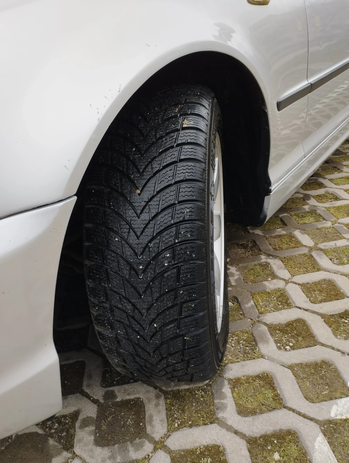 BMW 320, снимка 8 - Автомобили и джипове - 56445833