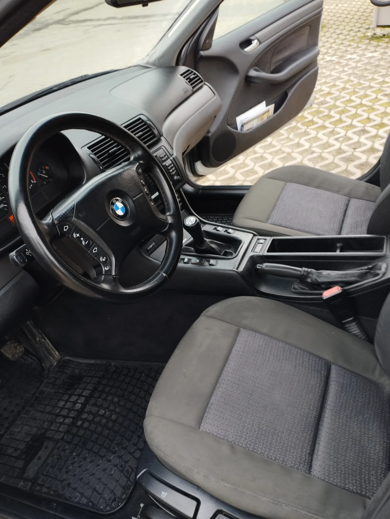 BMW 320, снимка 6 - Автомобили и джипове - 56445833