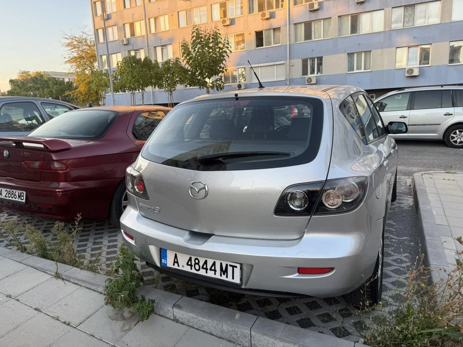 Mazda 3 1.6 Automatic, снимка 3 - Автомобили и джипове - 56457786