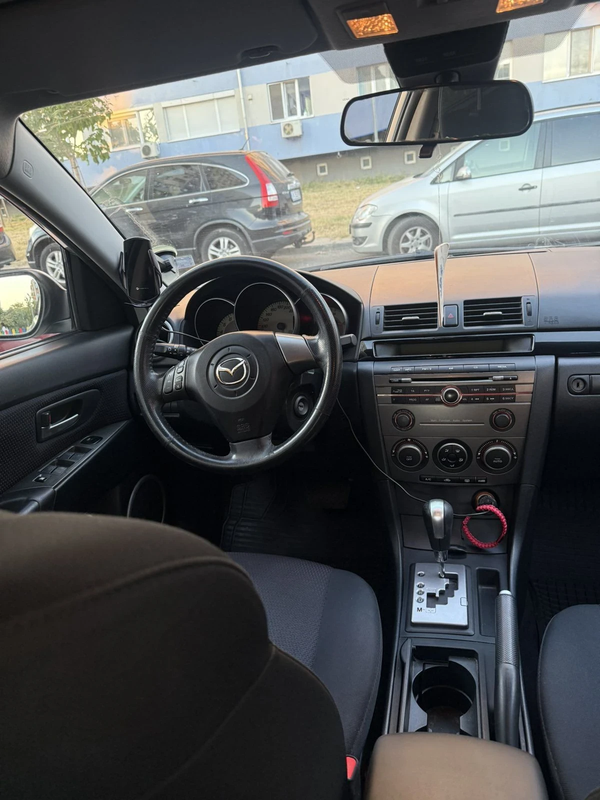 Mazda 3 1.6 Automatic, снимка 4 - Автомобили и джипове - 56457786