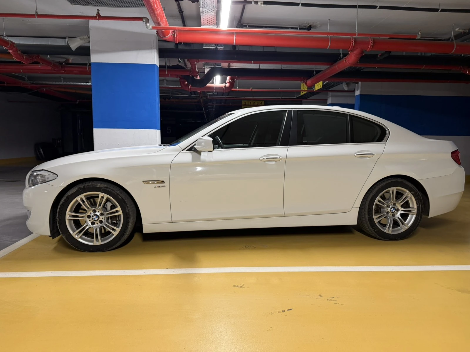 BMW 530 530xdrive, снимка 13 - Автомобили и джипове - 56639373