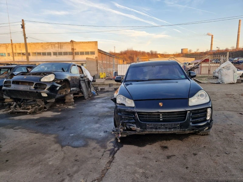 Porsche Cayenne 4.8I, снимка 8 - Автомобили и джипове - 39175139