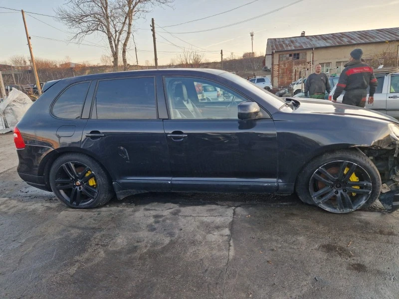 Porsche Cayenne 4.8I, снимка 3 - Автомобили и джипове - 39175139