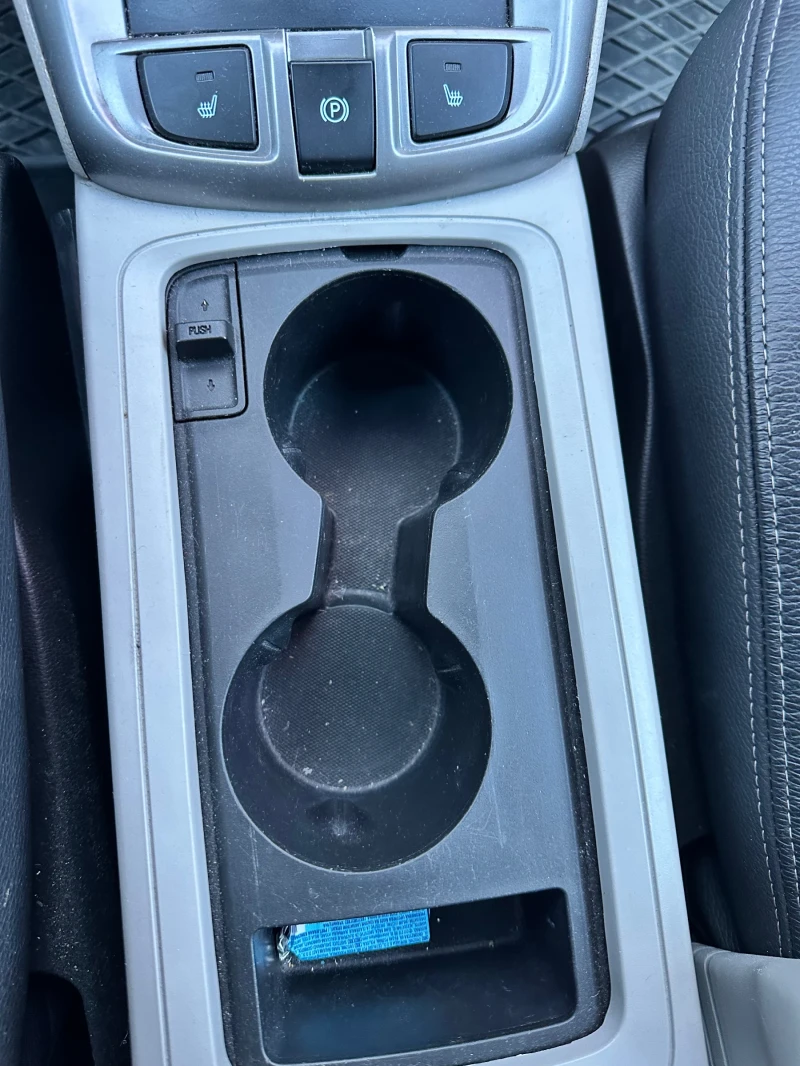 Chevrolet Captiva, снимка 14 - Автомобили и джипове - 51988768