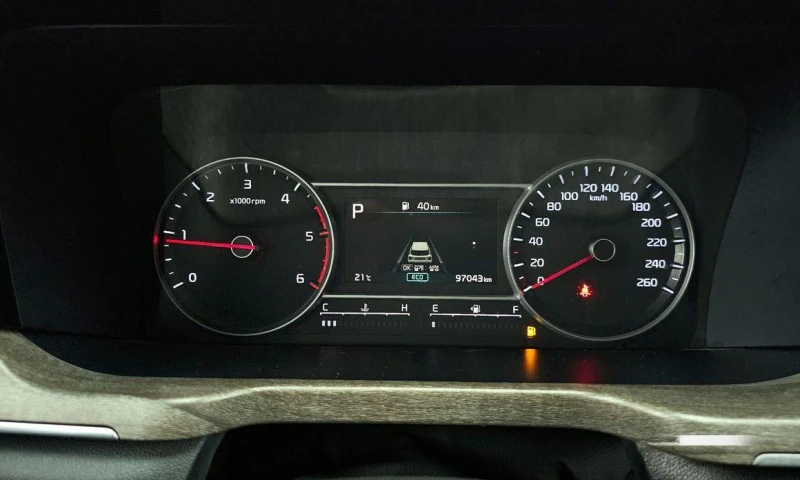 Kia Sorento Diesel 2.2 2WD * НАЙ-ДОБРА ЦЕНА В БЪЛГАРИЯ* , снимка 8 - Автомобили и джипове - 51963049