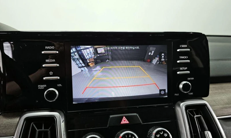 Kia Sorento Diesel 2.2 2WD * НАЙ-ДОБРА ЦЕНА В БЪЛГАРИЯ* , снимка 15 - Автомобили и джипове - 51963049