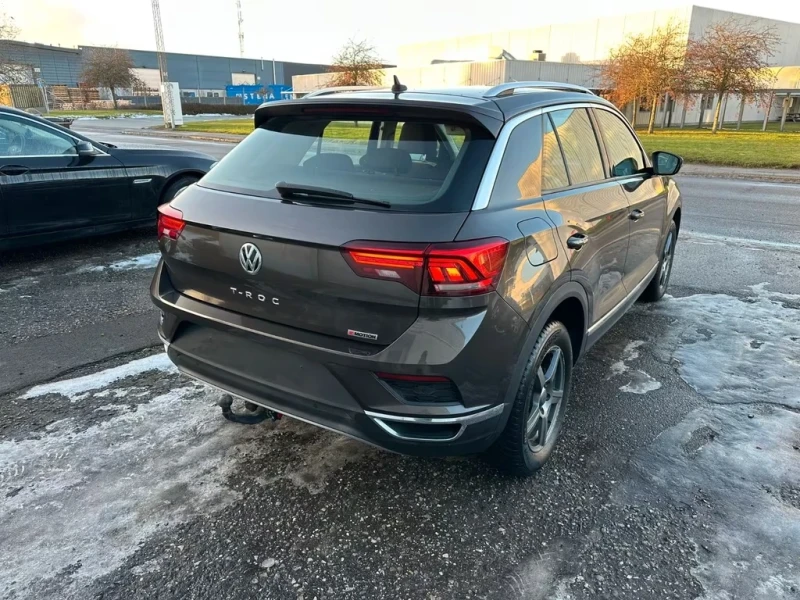 VW T-Roc 2.0tdi 150ps Sport 4Motion Aut. dK, снимка 3 - Автомобили и джипове - 53167164