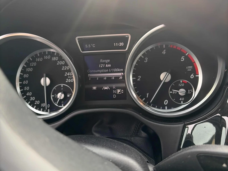 Mercedes-Benz GL 350 BlueTec *  Черен салон * Регулируемо окачване * , снимка 8 - Автомобили и джипове - 53329444