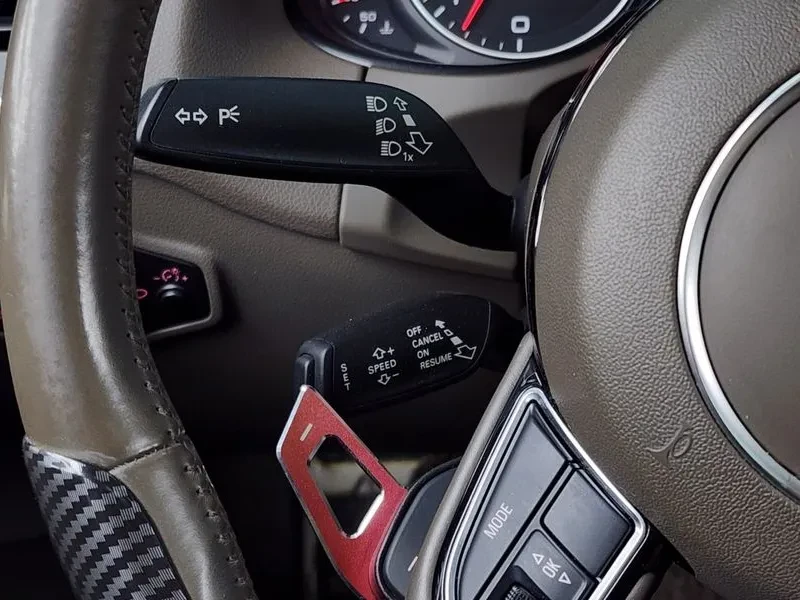 Audi Q5 3.0 TDI Quattro - САМО 30% АВАНС, снимка 17 - Автомобили и джипове - 56007924