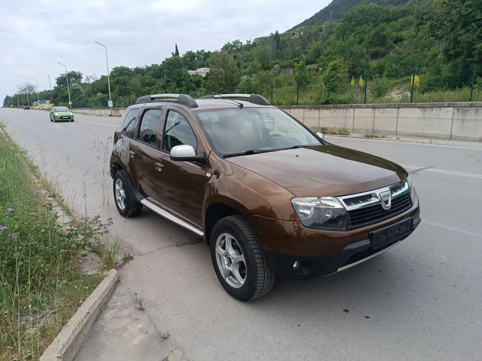 Dacia Duster 1.6 4x4 , снимка 1