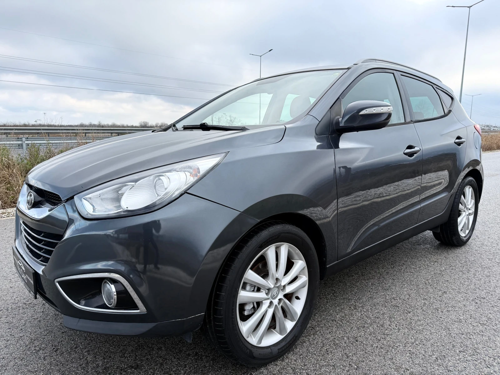 Hyundai IX35 2.0 CRDi / 4WD / NAVI / CAMERA / KOJA / PODGREV, снимка 1