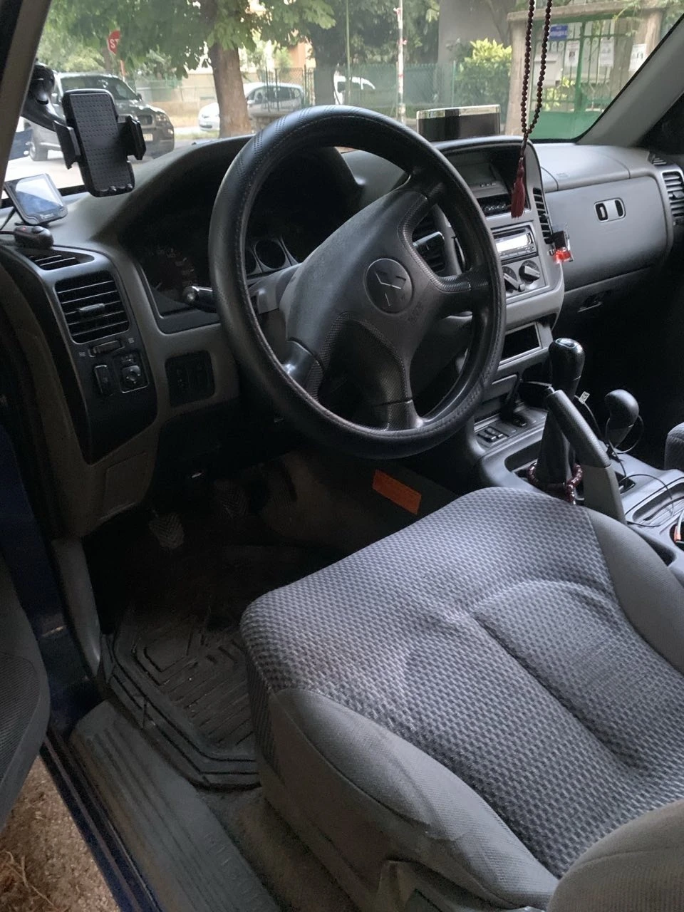 Mitsubishi Pajero 3.2 - изображение 10