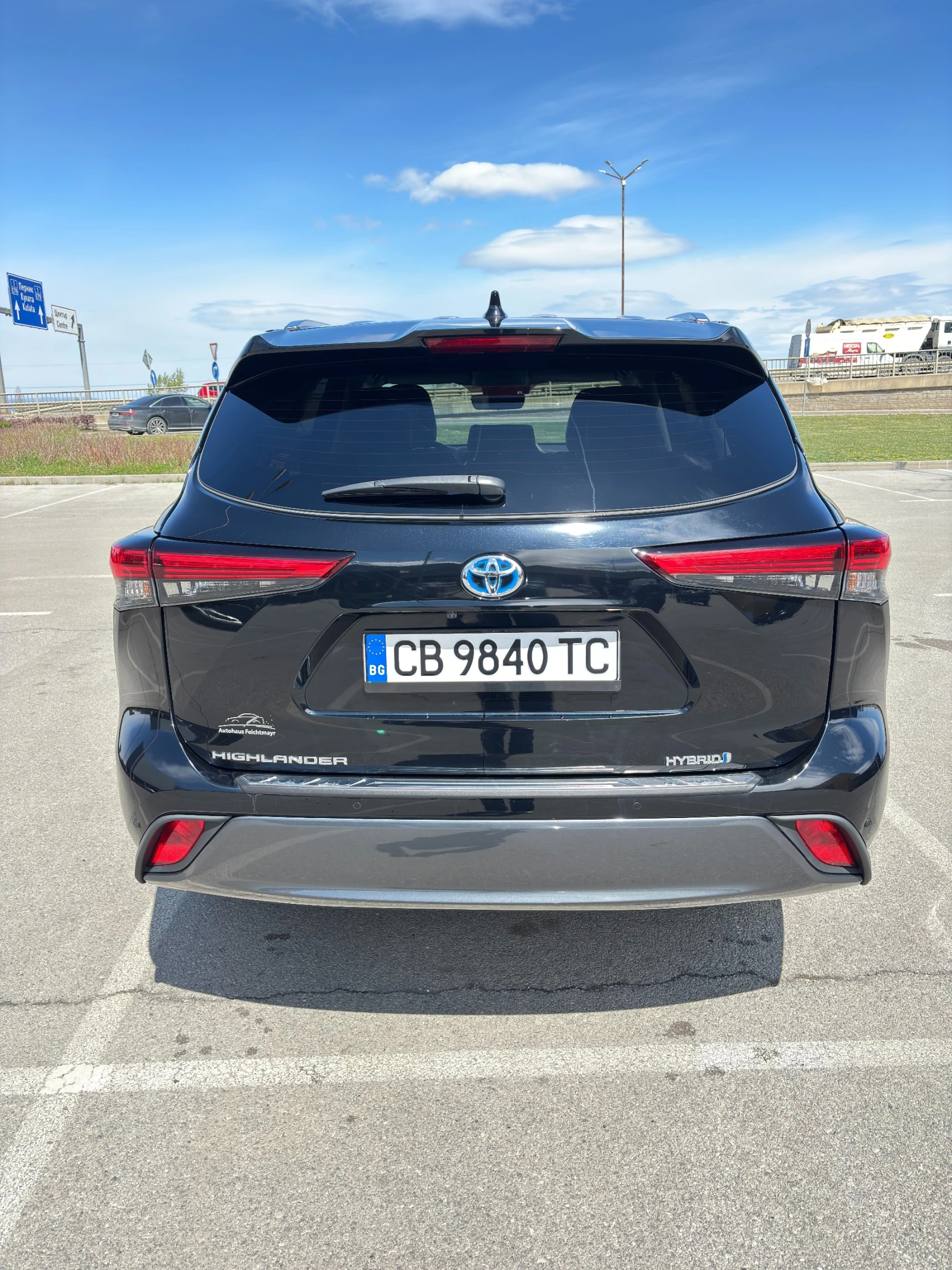 Toyota Highlander Luxury - изображение 2