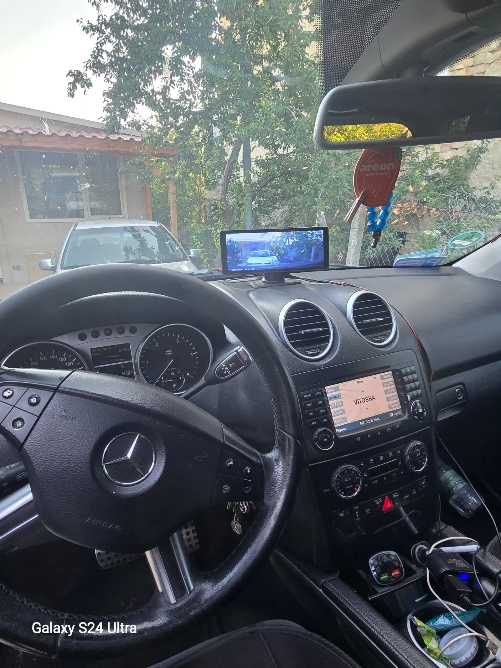 Mercedes-Benz ML 320  - изображение 6