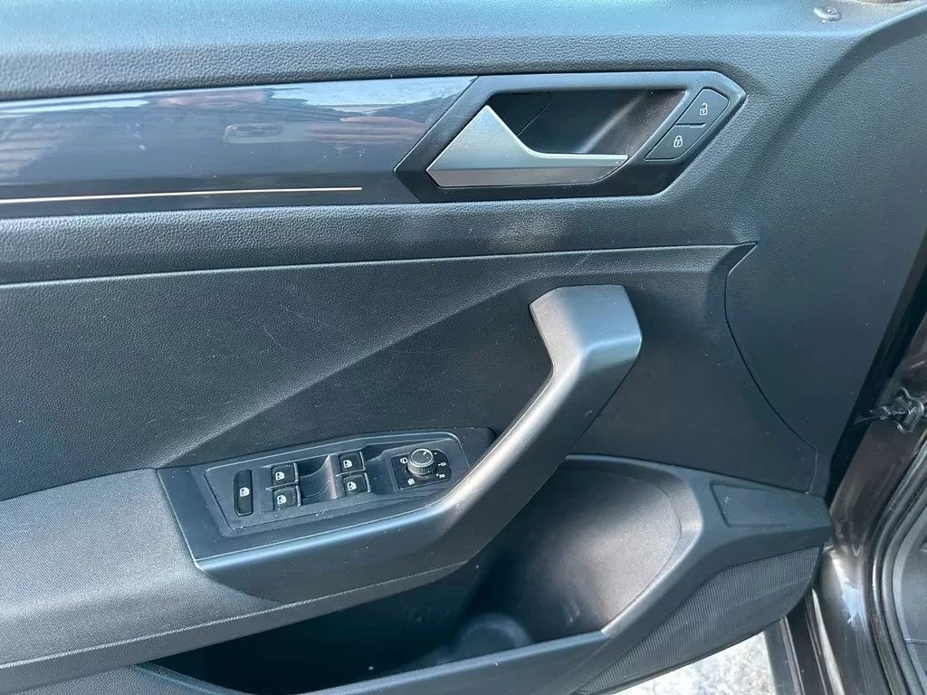 VW T-Roc 2.0tdi 150ps Sport 4Motion Aut. dK | Mobile.bg � ����������� 11