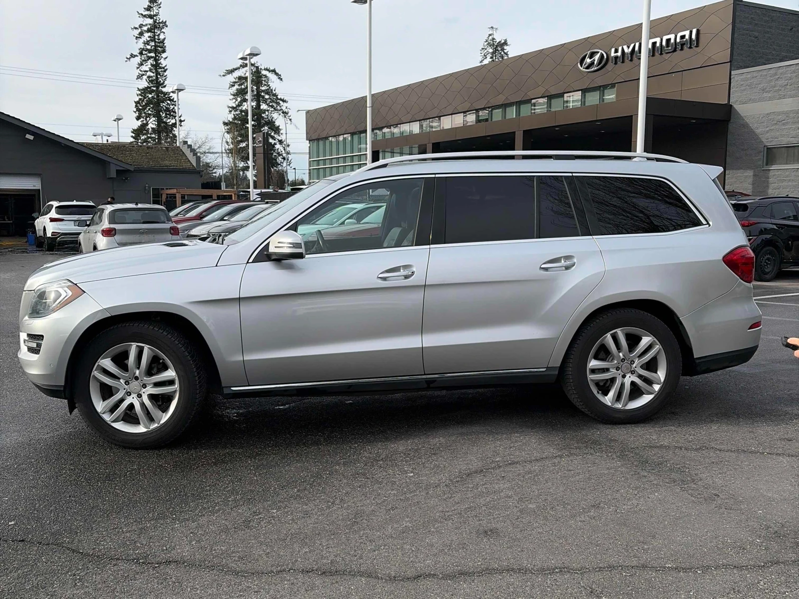 Mercedes-Benz GL 350 BlueTec *  Черен салон * Регулируемо окачване *  - изображение 4