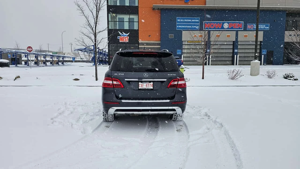 Mercedes-Benz ML 350 * BlueTEC * CARFAX * СЛЕДЕНЕ НА ЛЕНТИ * АМБИЕНТНО, снимка 5 - Автомобили и джипове - 53823363