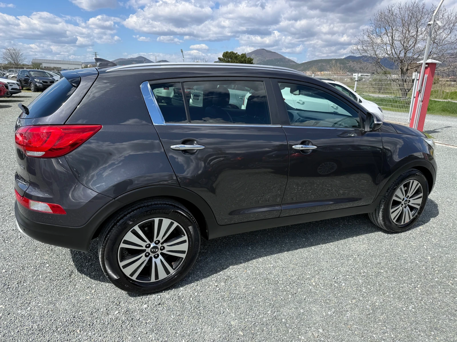 Kia Sportage (KATO НОВА)^(4x4), снимка 5 - Автомобили и джипове - 54136082