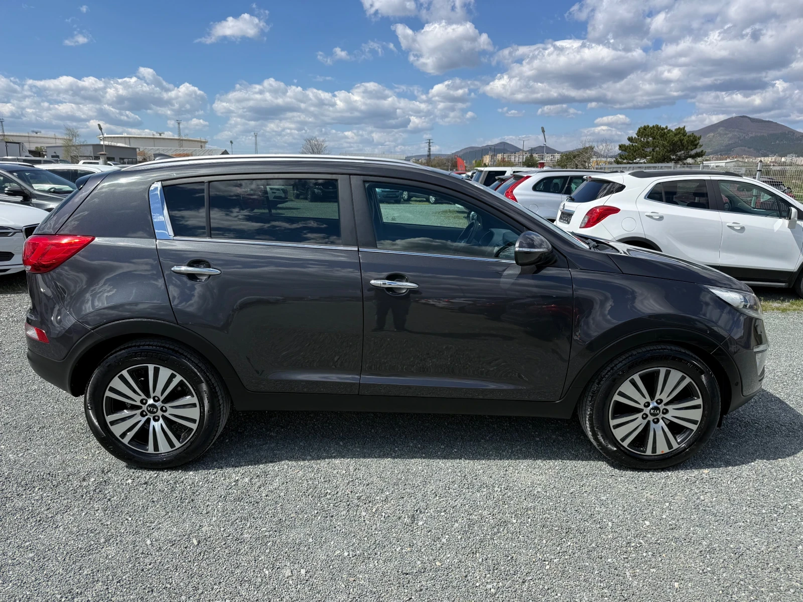 Kia Sportage (KATO НОВА)^(4x4), снимка 4 - Автомобили и джипове - 54136082