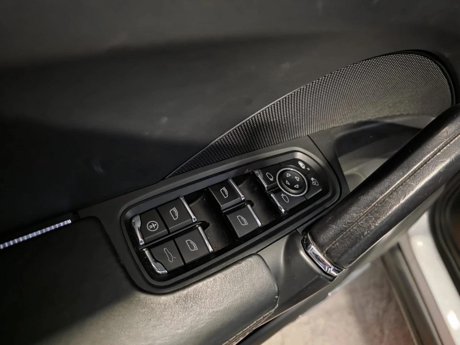Porsche Cayenne, снимка 8 - Автомобили и джипове - 54839995