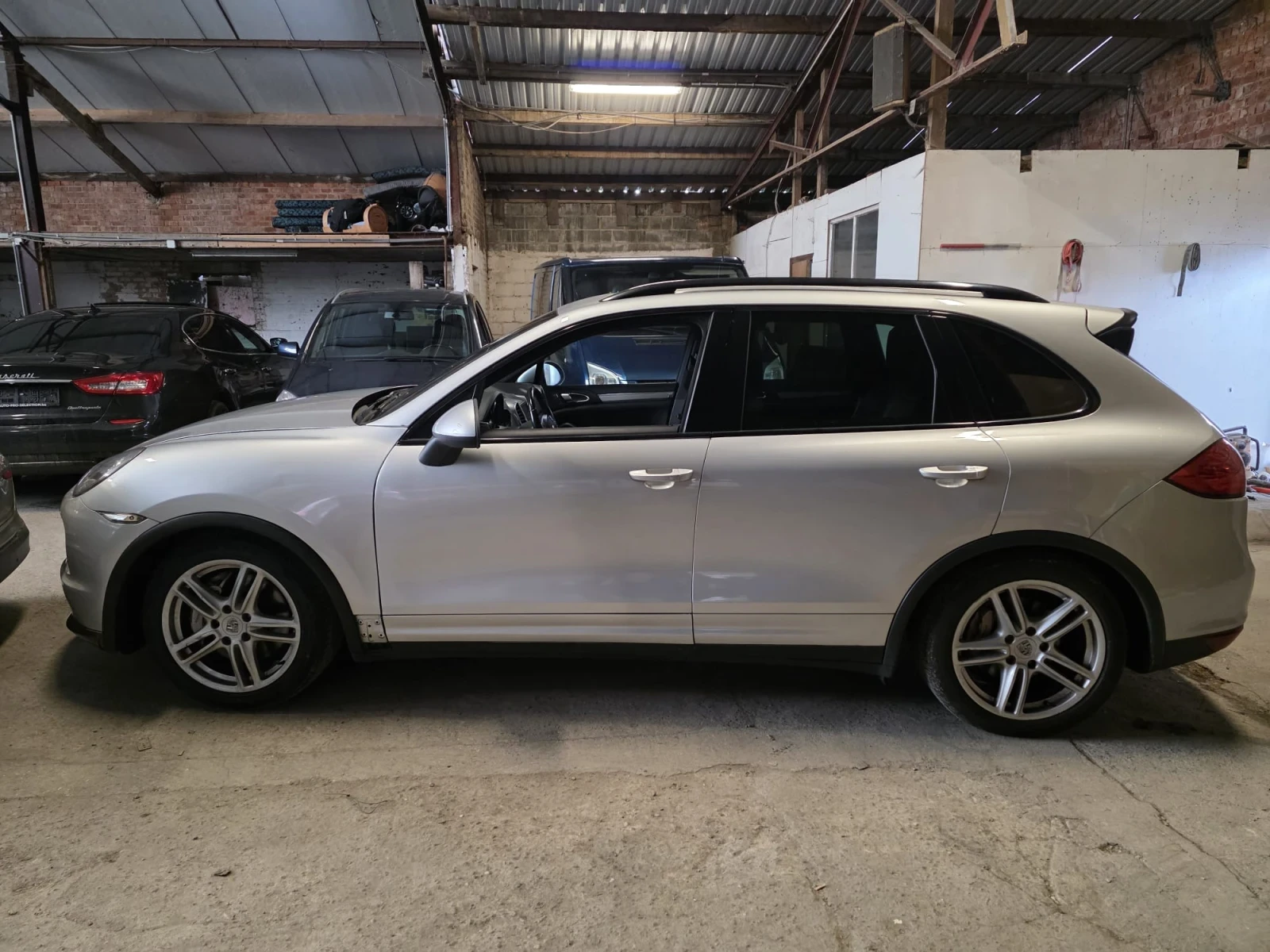 Porsche Cayenne, снимка 2 - Автомобили и джипове - 54839995