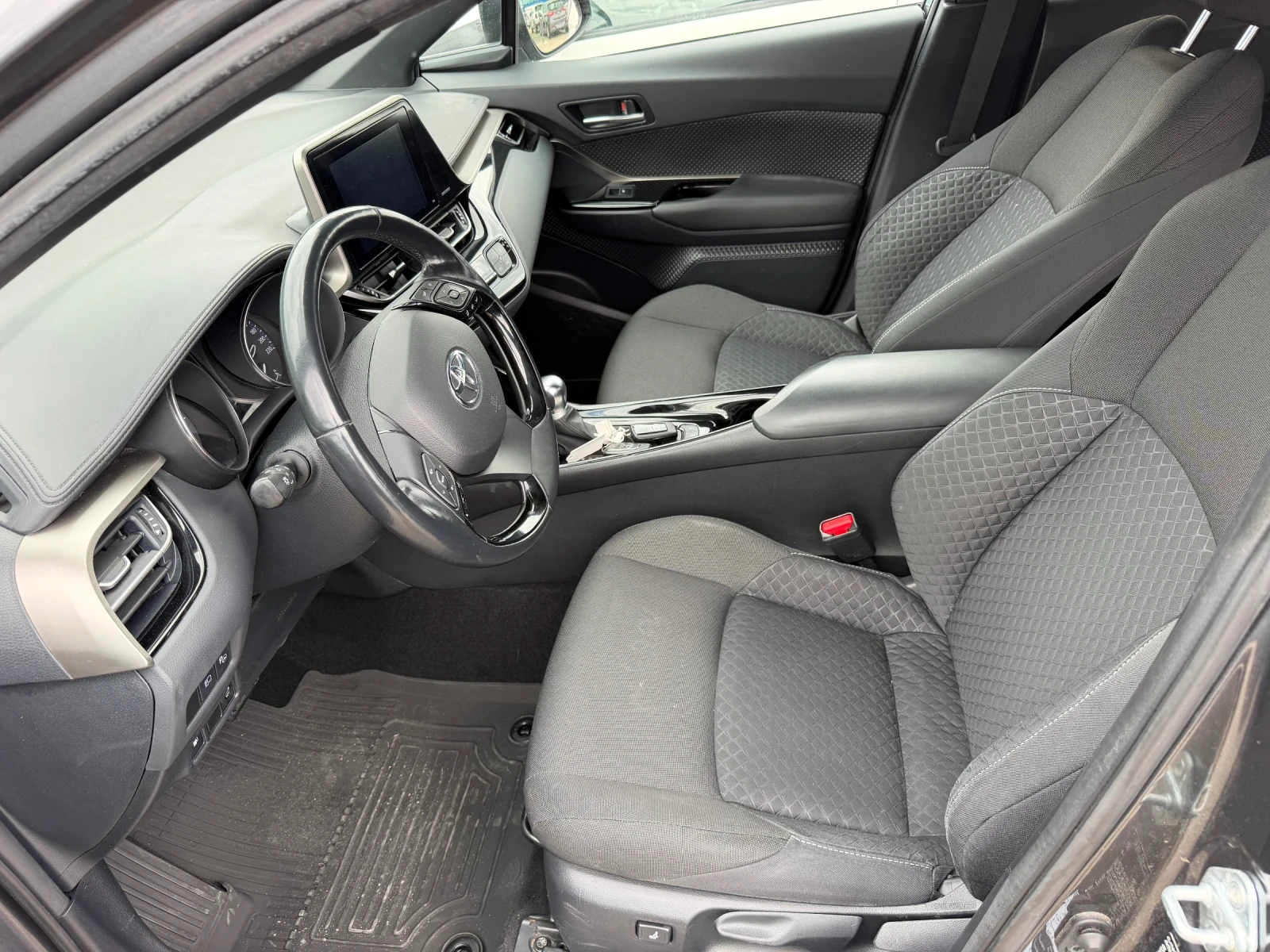 Toyota C-HR 1.8 hybrid/122hp/NAVI/Service Book/, снимка 9 - Автомобили и джипове - 55236873