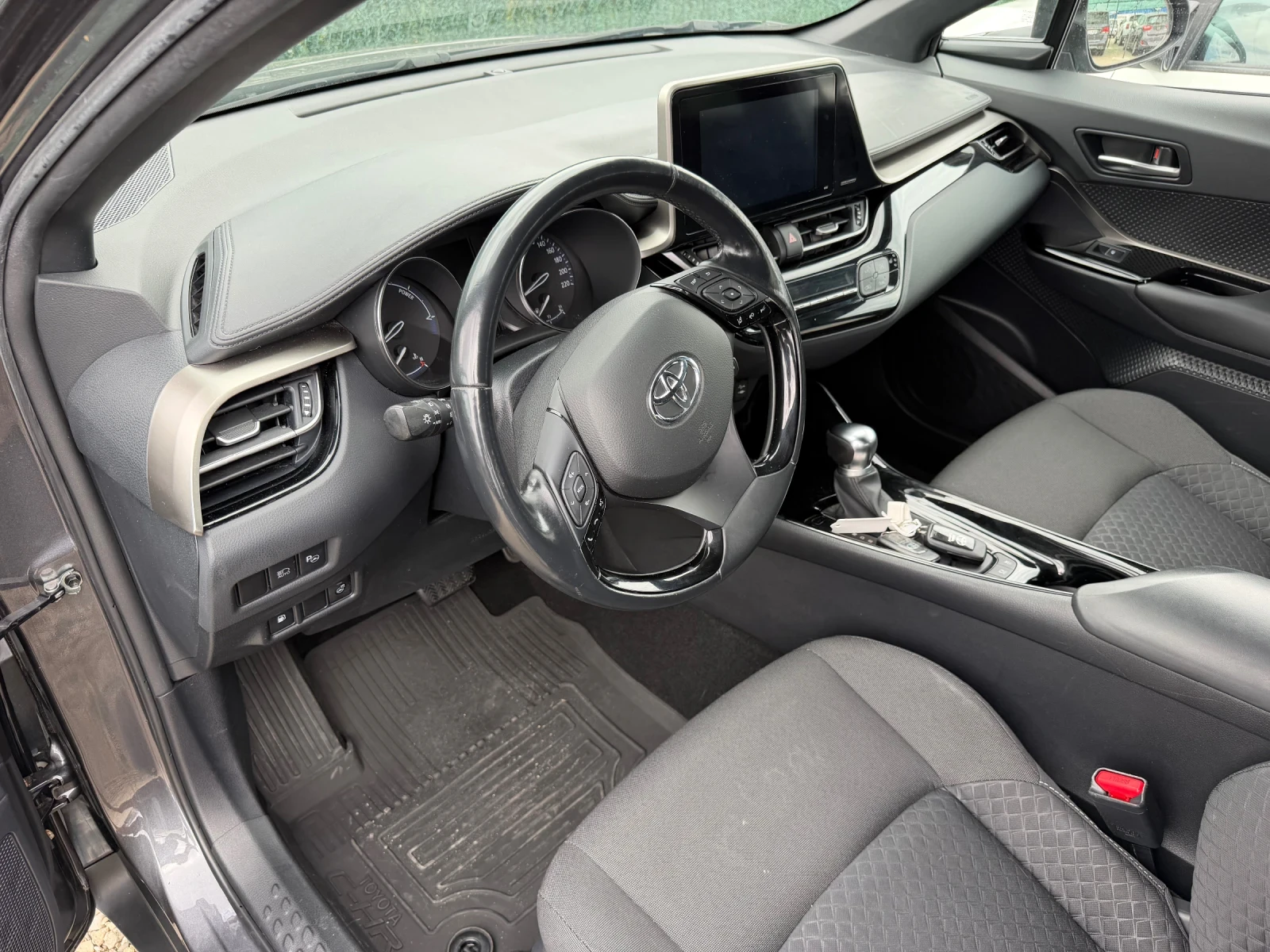 Toyota C-HR 1.8 hybrid/122hp/NAVI/Service Book/, снимка 7 - Автомобили и джипове - 55236873