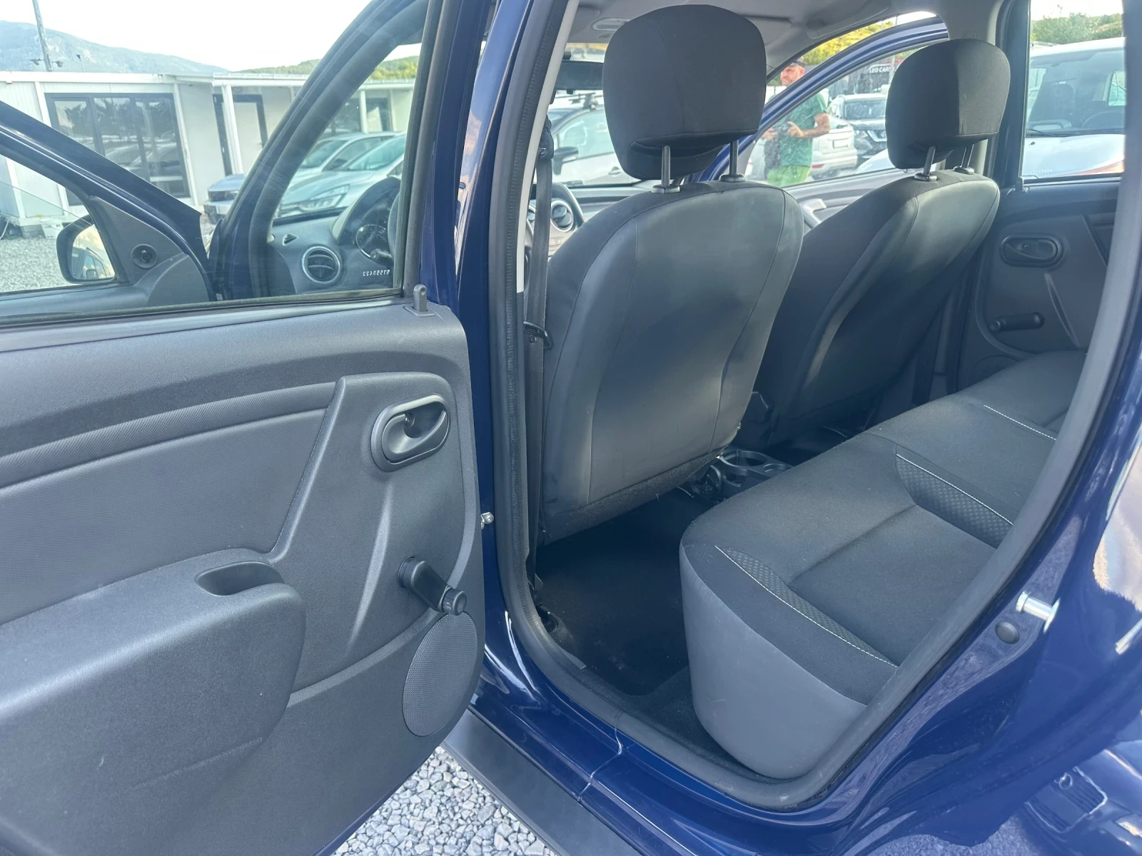 Dacia Duster 1.5D 110HP 2017G 81000km* KTEO OK* service book, снимка 9 - Автомобили и джипове - 55397653
