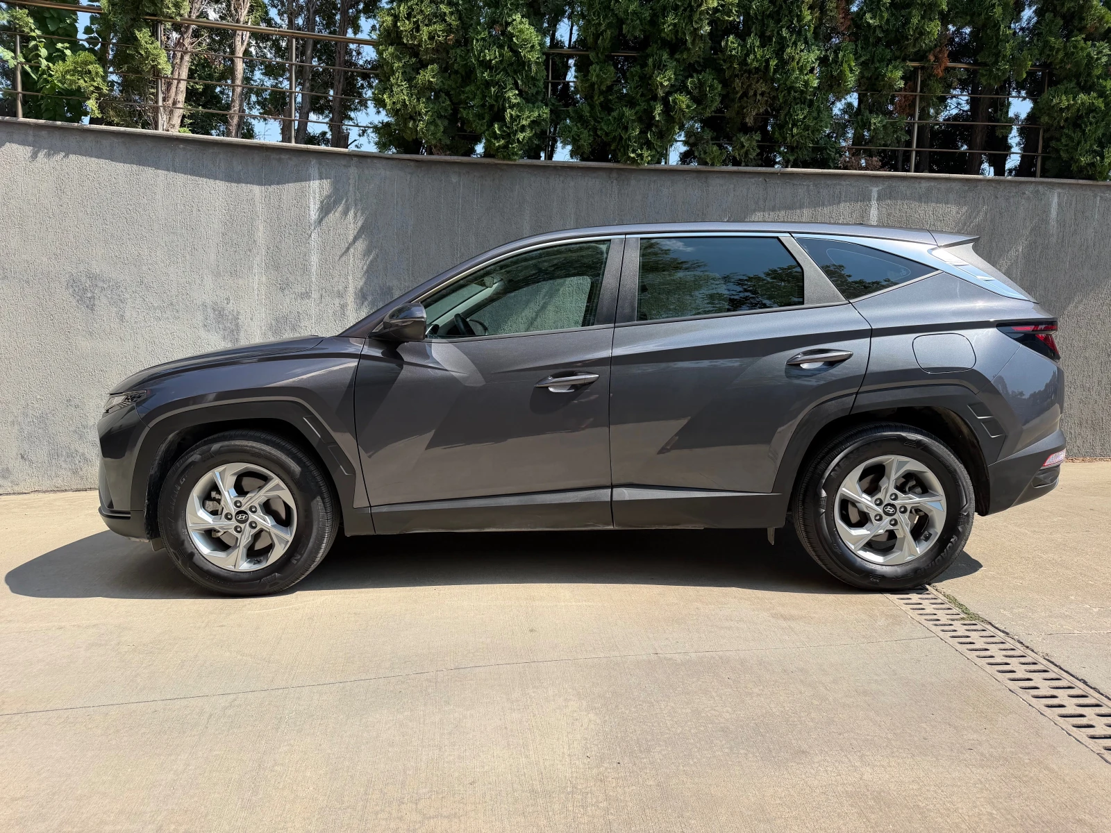 Hyundai Tucson GASOLINE 1.6 TURBO 2WD, снимка 2 - Автомобили и джипове - 55581196