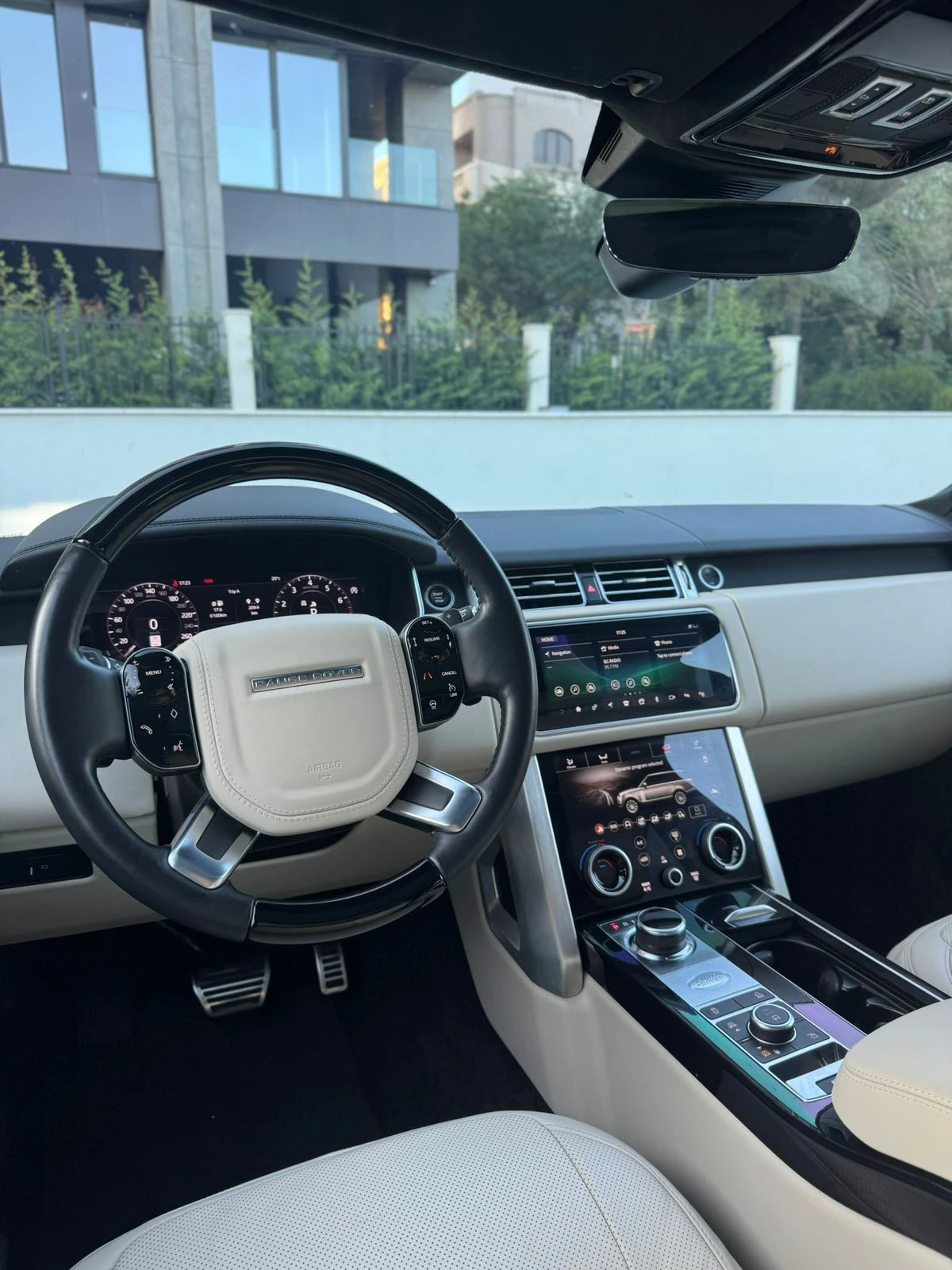Land Rover Range rover Autobiography, снимка 15 - Автомобили и джипове - 55852346