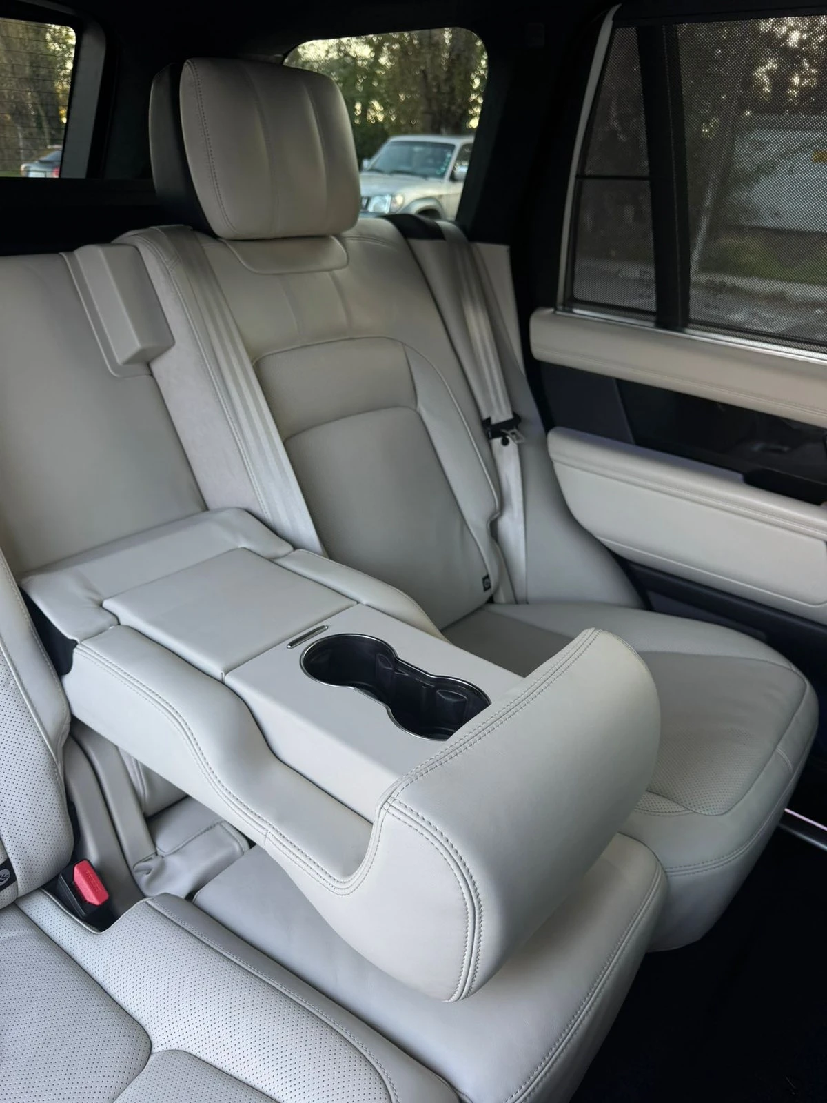Land Rover Range rover Autobiography, снимка 16 - Автомобили и джипове - 55852346