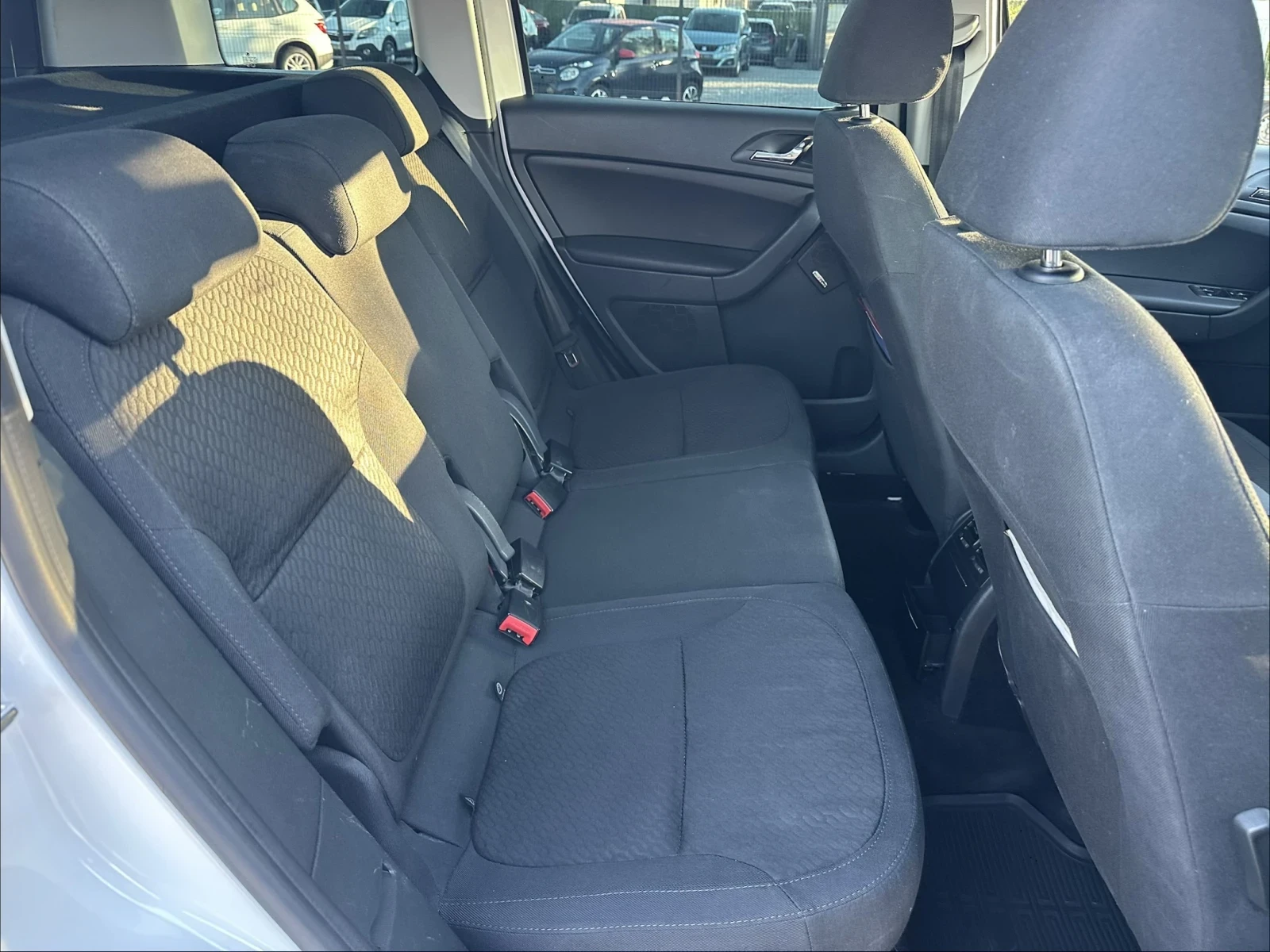 Skoda Yeti 2.0 TDI  170�.� DSG 4x4 | Mobile.bg � ����������� 12
