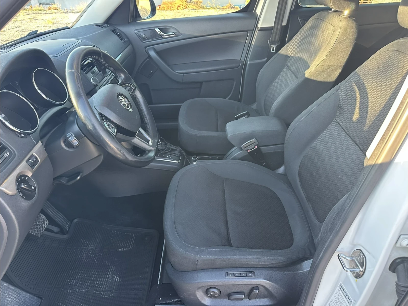 Skoda Yeti 2.0 TDI  170�.� DSG 4x4 | Mobile.bg � ����������� 9