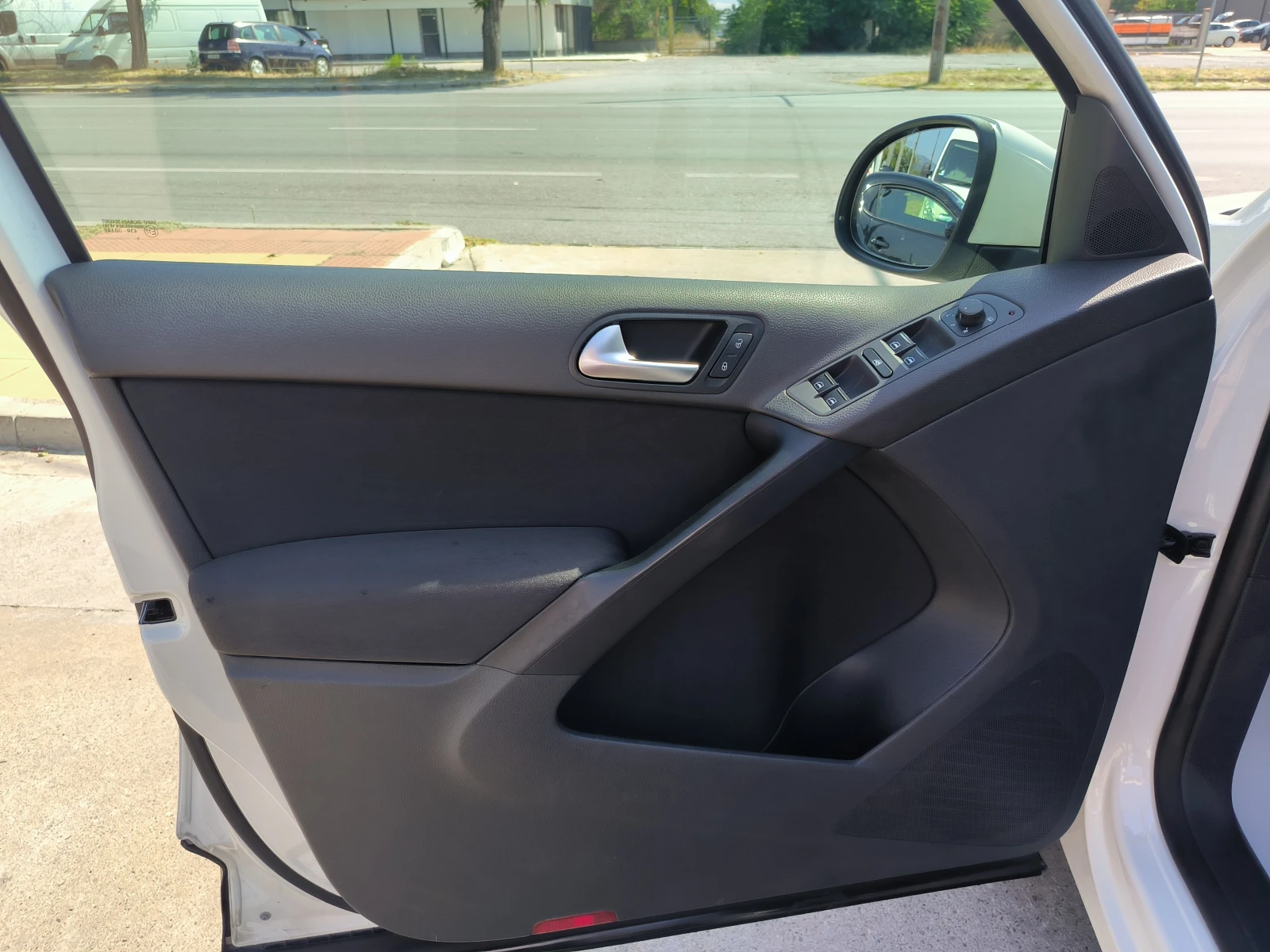 VW Tiguan 2.0d-4Motion-6sk-Euro-5B | Mobile.bg � ����������� 12