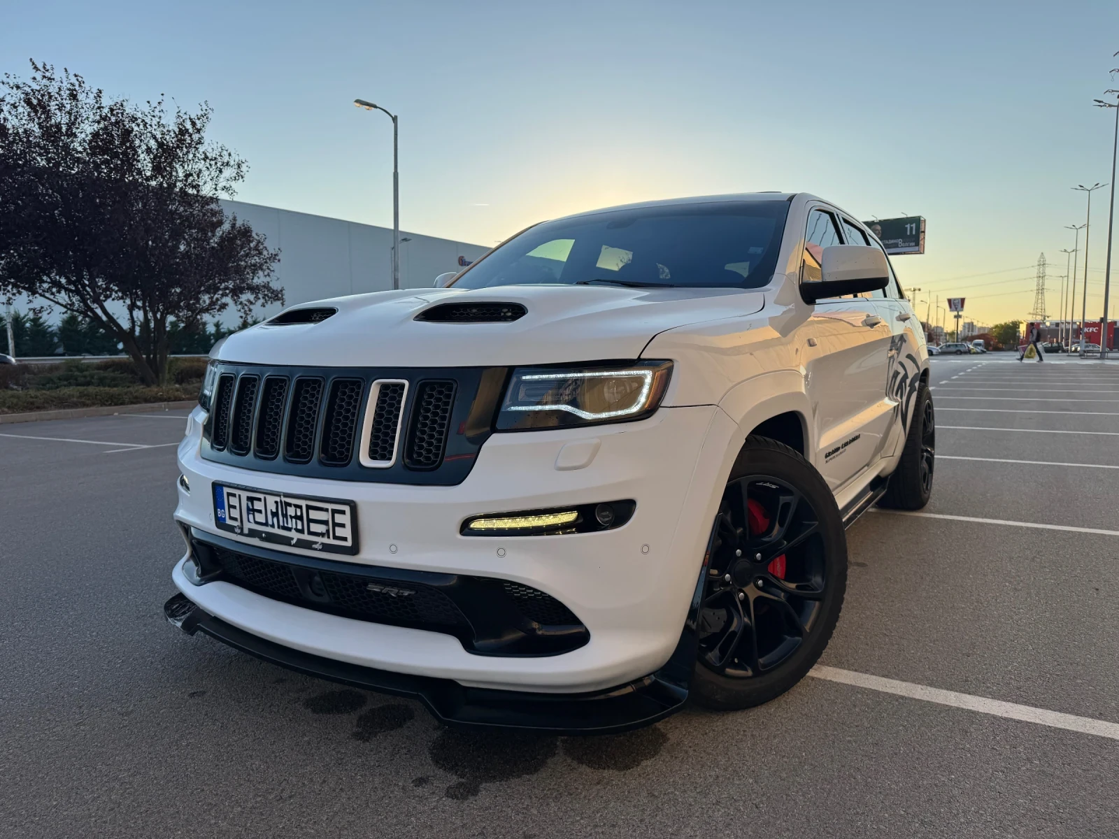 Jeep Grand cherokee 6.4 SRT HEMI ГАЗ 4х4