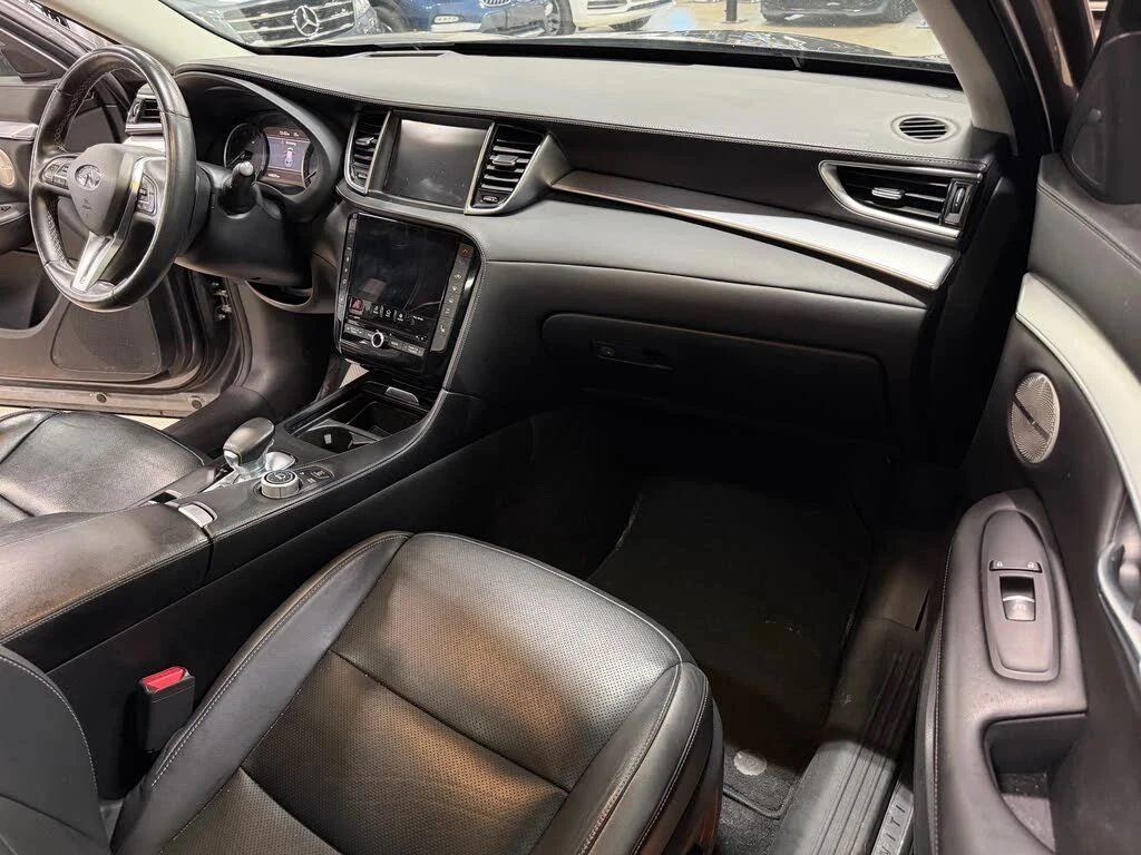 Infiniti QX50, снимка 7 - Автомобили и джипове - 56727896