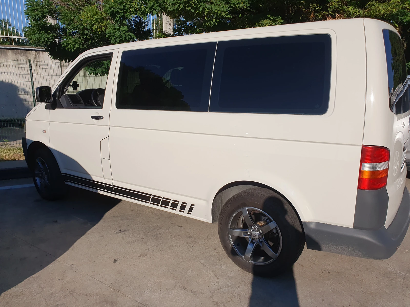 VW Transporter 1.9 TDI 102PS - изображение 2