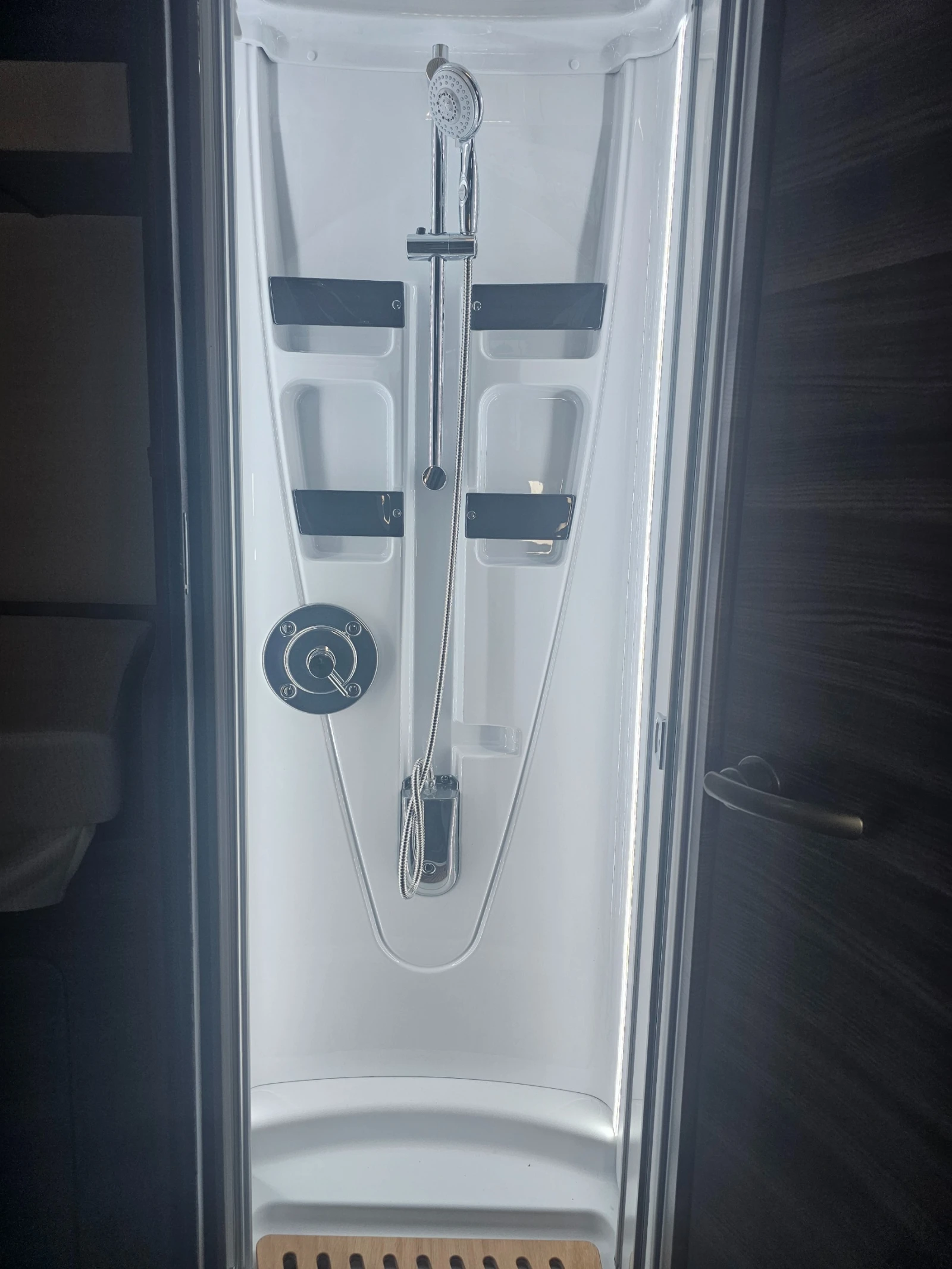 Кемпер Laika ECOVIP L 4009 - изображение 9