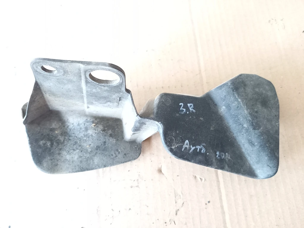 Калобран заден десен Субару Аутбек 12г 