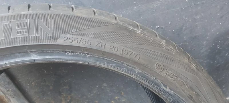 Гуми Летни 255/35R20, снимка 7 - Гуми и джанти - 33219930